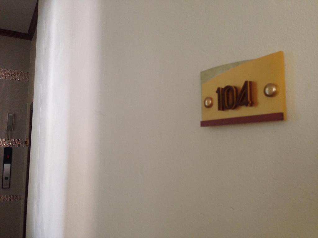 Np Residence 나콘파놈 외부 사진