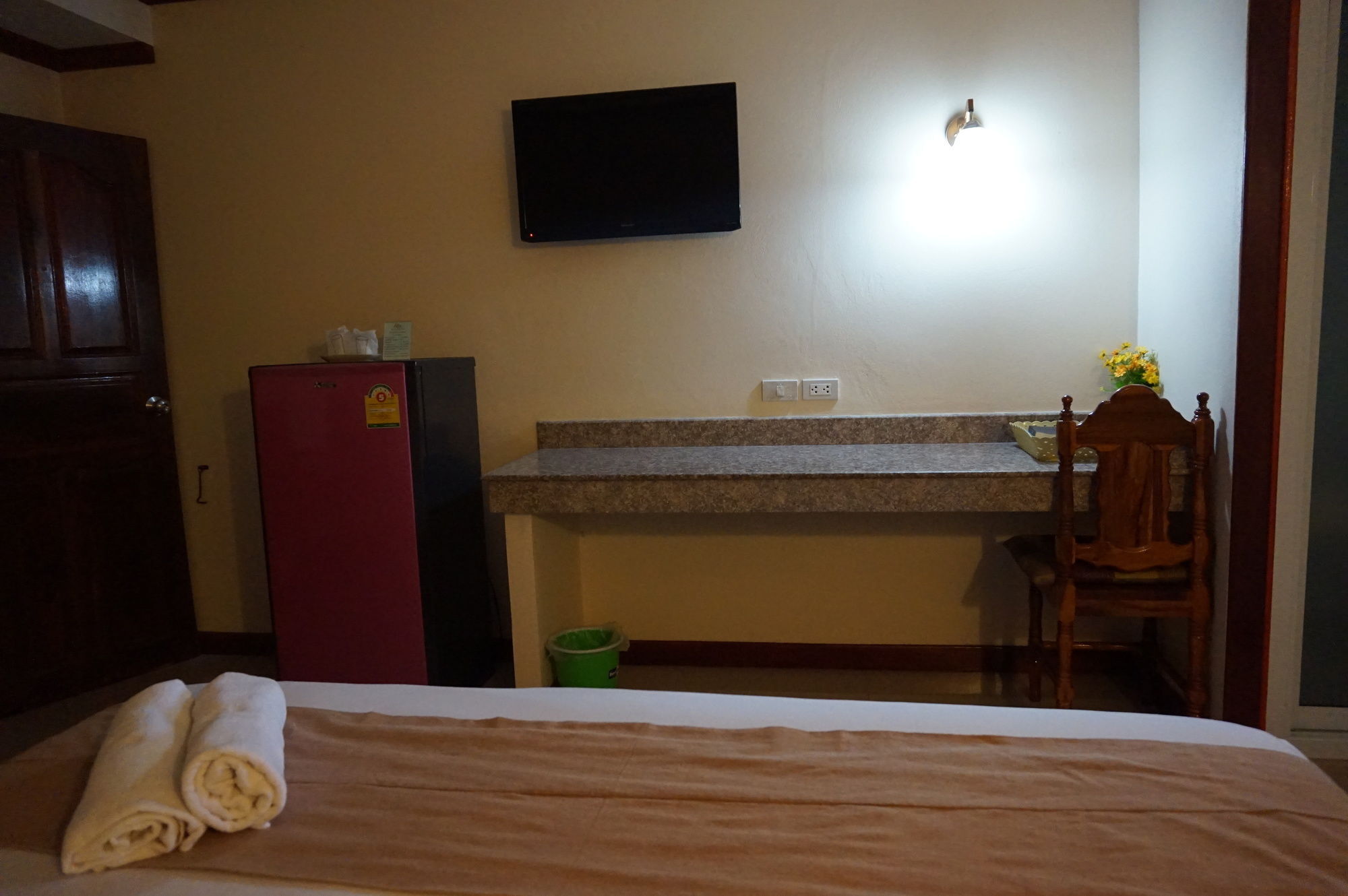 Np Residence 나콘파놈 외부 사진